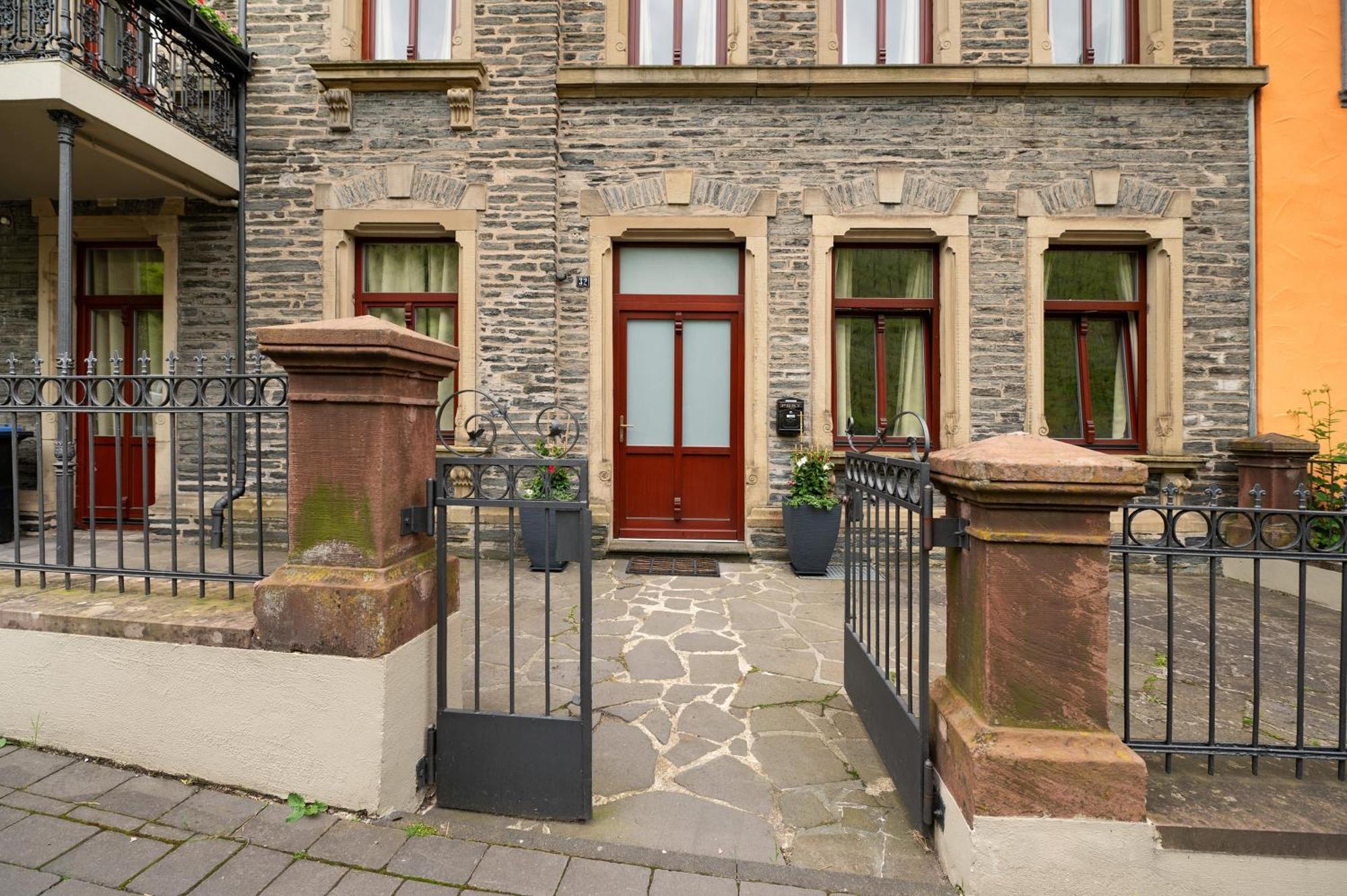 Alte Stadtvilla Am Weinberg 4 Traben-Trarbach Exterior foto